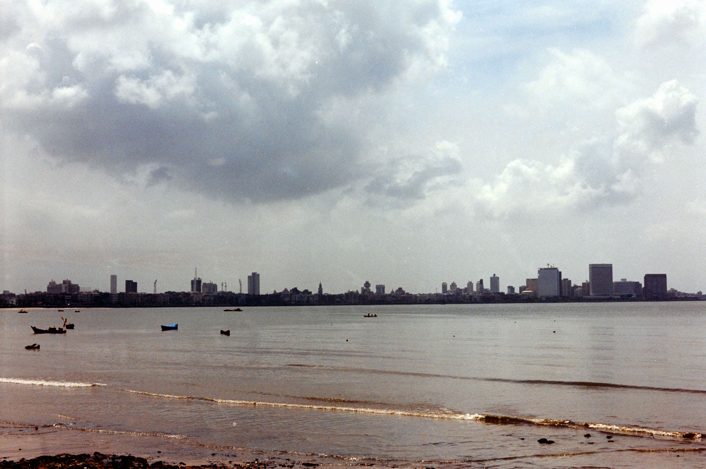 AHP F2004 09 002 sc250526 img16 NLP